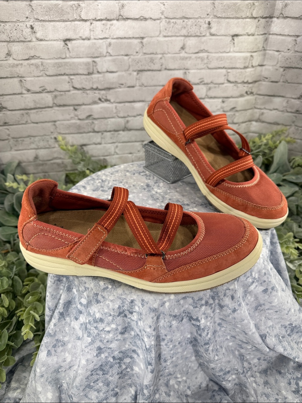 EARTH ORIGINS “Eclipse Elle” Salmon Suede & Mesh Mary Jane Casual WMS 8.5M🩷EUC